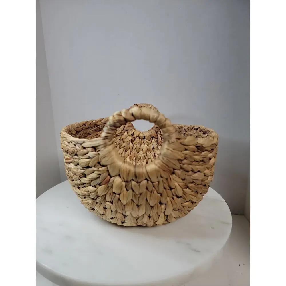 Natural Woven Basket, Round With Handles And Flat Bottom For Home Decor /storage